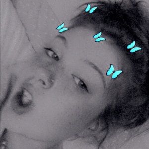 Meet your Posher, Olivia